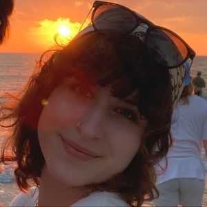 Meet your Posher, Cristina